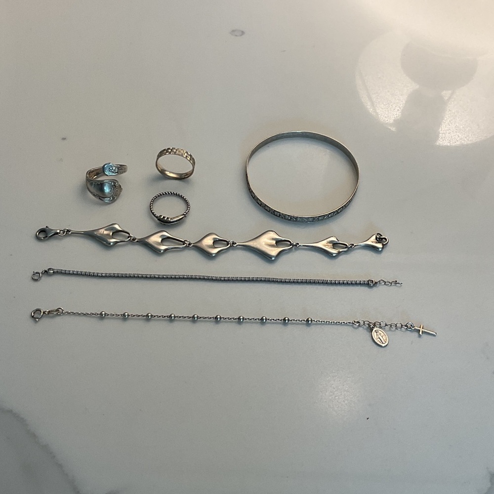 Elegant Silver Jewelry Set for Women